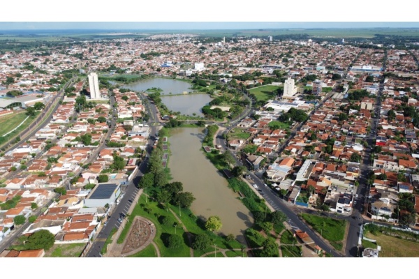 Vista aérea da Região dos Lagos em Barretos
